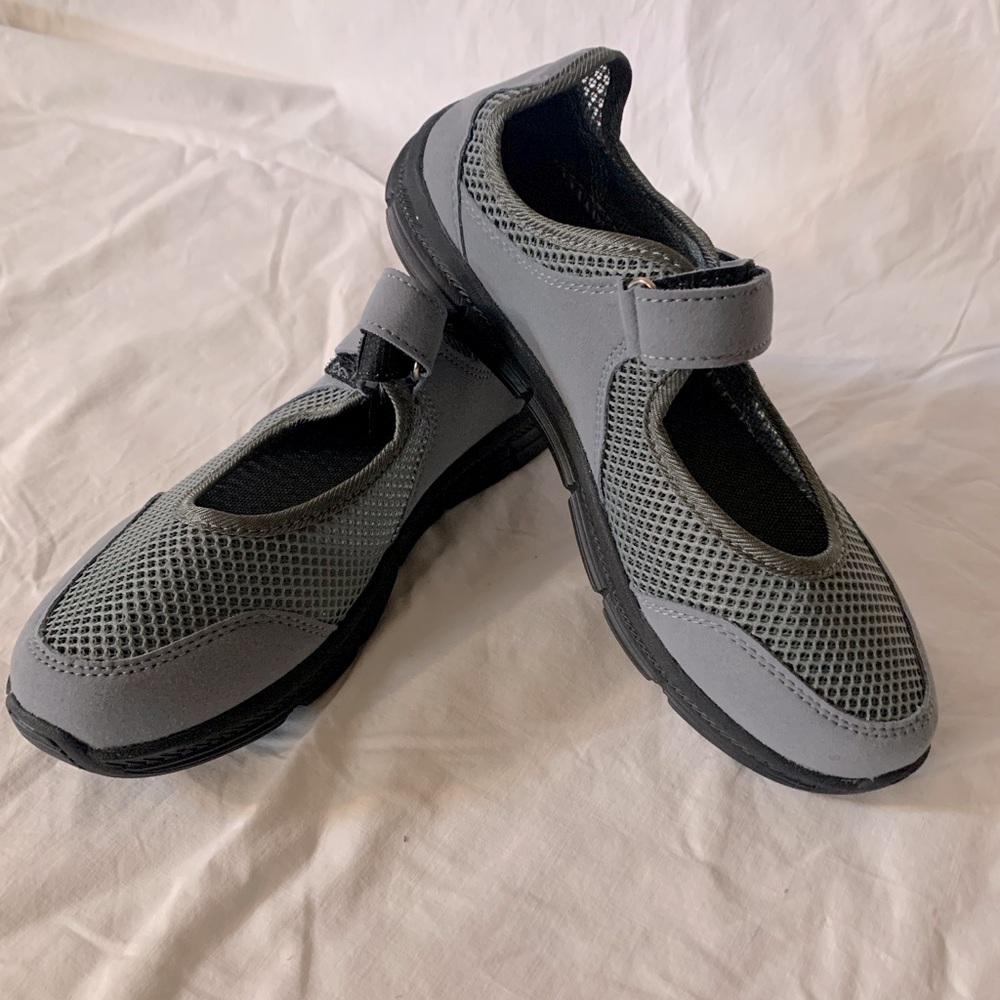 Mary Jane Shoes with Velcro straps.  Size 6-1/2. *NEW*